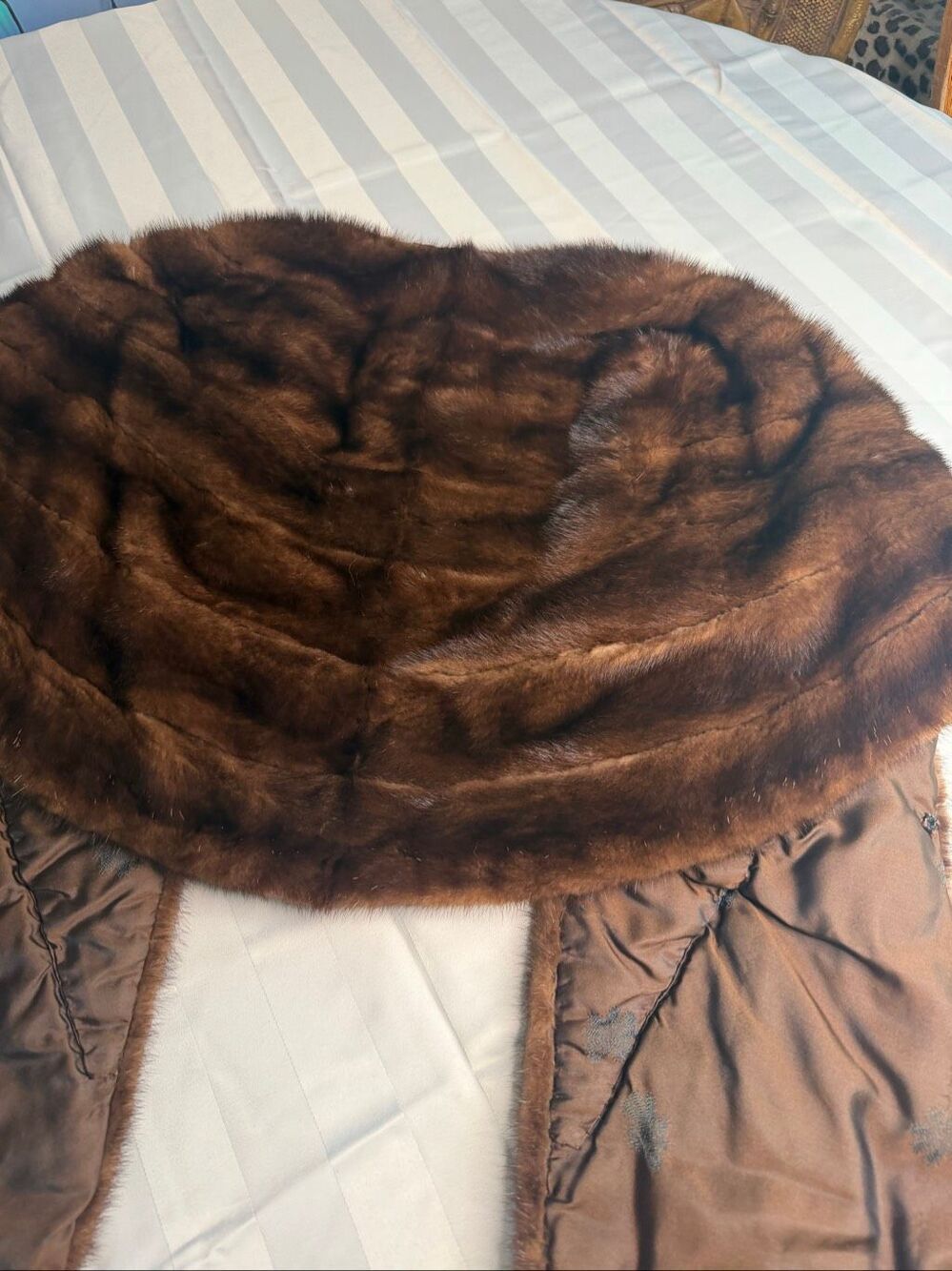 A. Shapiro Vintage Brown Real Fur Cape Stole Wrap Philadelphia One Size - Picture 12 of 13